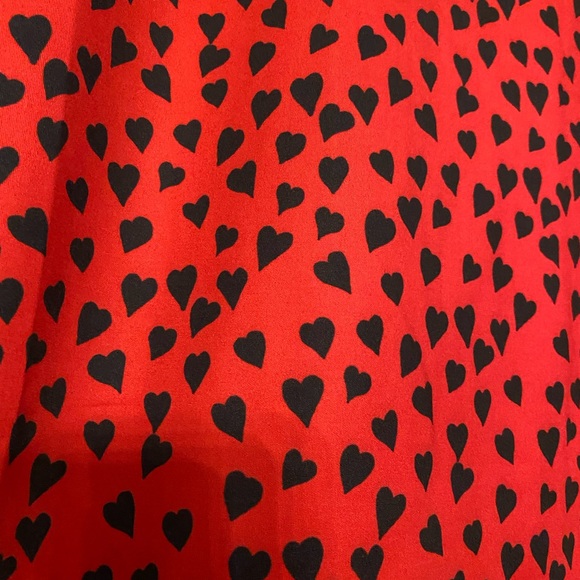 Red and Black Allover Heart Print Eloquii neoprene scuba skirt, NWT, sz 20 - Picture 6 of 7